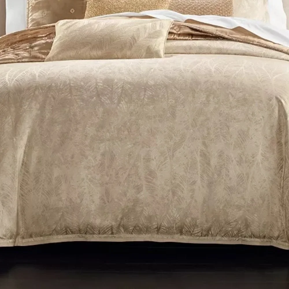 Hudson Park Ethereal Complete Queen Bedding Set 7 items.